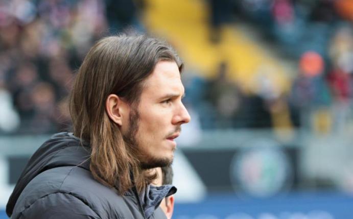 Frankfurts verletzter Torjäger Alex Meier soll Ende April zurückkehren. Foto: Frank Rumpenhorst