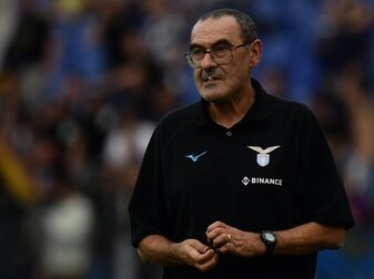 Wegen schlechtem Rasen: Sarri droht mit Rücktritt Wegen schlechtem Rasen: Sarri droht mit Rücktritt