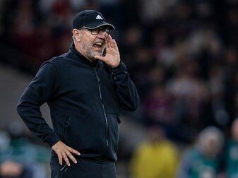 Union Berlins Trainer Urs Fischer trifft mit seinem Team im DFB-Pokal auf den 1. FC Heidenheim. Union Berlins Trainer Urs Fischer trifft mit seinem Team im DFB-Pokal auf den 1. FC Heidenheim.