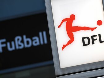 Die Deutsche Fußball Liga zahlt an die Amateurclubs für die Talentausbildung. Die Deutsche Fußball Liga zahlt an die Amateurclubs für die Talentausbildung.