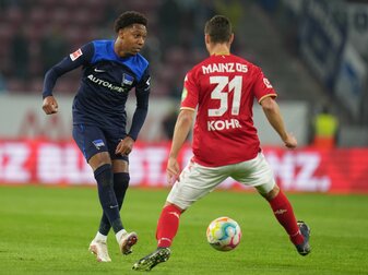 Nach seiner Hodenkrebsoperation ist Jean-Paul Boetius(l) wieder im Hertha-Mannschaftstraining. Nach seiner Hodenkrebsoperation ist Jean-Paul Boetius(l) wieder im Hertha-Mannschaftstraining.