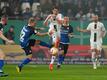 Verletzte sich beim Pokal-Aus in Darmstadt: Gladbachs Jonas Hofmann (r).