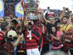 Die Flamengo-Spieler feiern im Maracanã-Stadion den Pokalsieg.