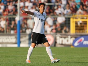 Frankfurt und die Urawa Red Diamonds gehen Partnerschaft ein Frankfurt und die Urawa Red Diamonds gehen Partnerschaft ein