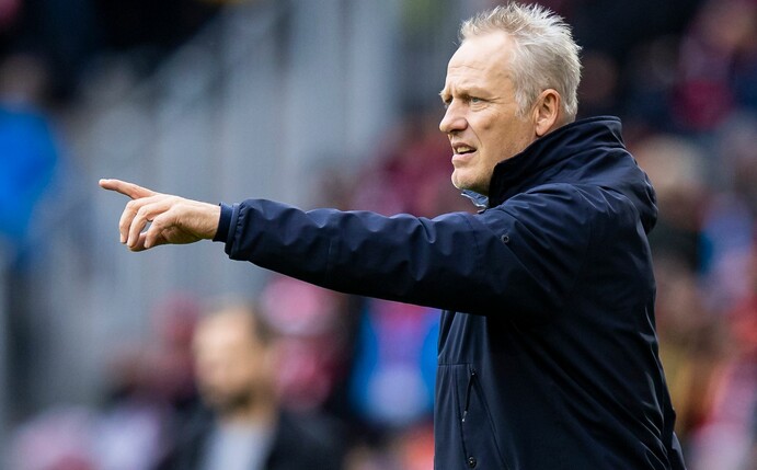 Trainer Christian Streich setzt beim SC Freiburg auf Kontinuität.