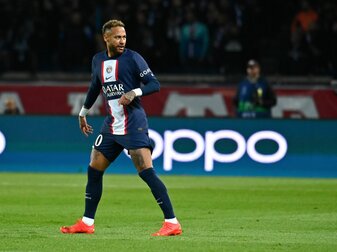 Neymar unterstützt Jair Bolsonaro bei der Stichwahl um das Präsidentenamt in Brasilien. Neymar unterstützt Jair Bolsonaro bei der Stichwahl um das Präsidentenamt in Brasilien.