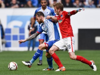 Claudio Pizarro avancierte mit seinem Tor zum Rekortorschützen des SV Werder Bremen. Foto: Carmen Jaspersen Claudio Pizarro avancierte mit seinem Tor zum Rekortorschützen des SV Werder Bremen. Foto: Carmen Jaspersen