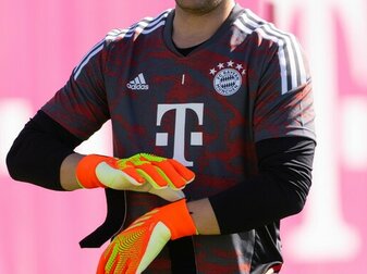 Kann derzeit nur Lauftraining absolvieren: Bayern-Keeper Manuel Neuer. Kann derzeit nur Lauftraining absolvieren: Bayern-Keeper Manuel Neuer.