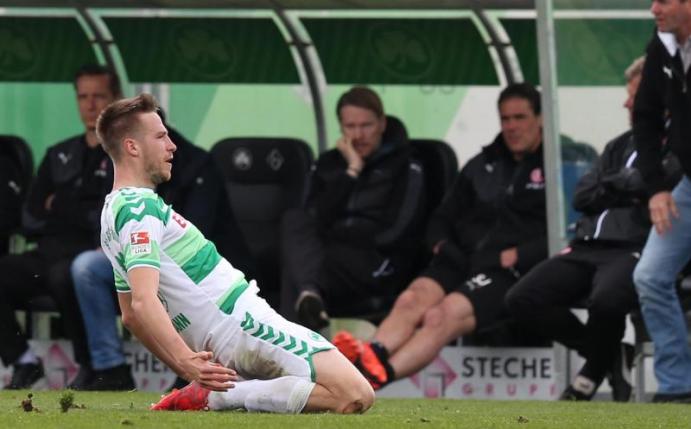 Der ehemalige Bielefelder Kacper Przybylko köpfte den Siegtreffer für Kaiserslautern. Foto: Friso Gentsch