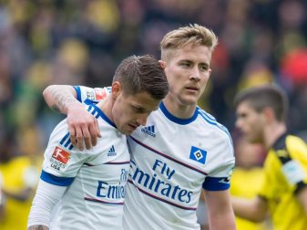 Der HSV verlor beim BVB 0:3. Foto: Guido Kirchner Der HSV verlor beim BVB 0:3. Foto: Guido Kirchner