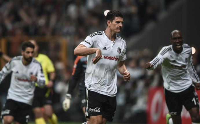 Gomez schießt Besiktas zum Sieg  (Quelle: SID-IMAGES)