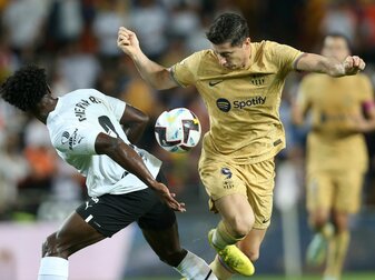 Robert Lewandowski war der Matchwinner für den FC Barcelona beim FC Valencia. Robert Lewandowski war der Matchwinner für den FC Barcelona beim FC Valencia.