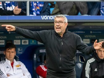 Will seine Spieler in den vielen englischen Wochen nicht überfordern: Berlins Trainer Urs Fischer. Will seine Spieler in den vielen englischen Wochen nicht überfordern: Berlins Trainer Urs Fischer.