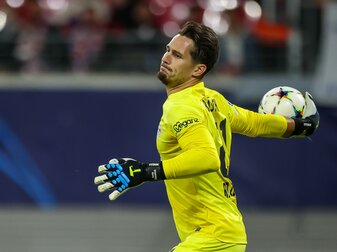 Könnte im letzten Königsklassen-Gruppenspiel wieder im RB-Tor stehen: Janis Blaswich. Könnte im letzten Königsklassen-Gruppenspiel wieder im RB-Tor stehen: Janis Blaswich.