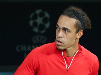 Der Leipziger Yussuf Poulsen hat mit Wadenproblemen zu kämpfen. Der Leipziger Yussuf Poulsen hat mit Wadenproblemen zu kämpfen.