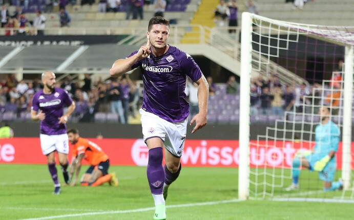 'Schnäppchen' Jovic blüht bei der AC Florenz auf. Foto: Gabriele Maltinti/Getty Images