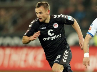 Bernd Nehrig spielt auch in Zukunft für den FC St. Pauli (Quelle: SID-IMAGES/PIXATHLON)
<br>
<br>
<br>© 2016 SID Bernd Nehrig spielt auch in Zukunft für den FC St. Pauli (Quelle: SID-IMAGES/PIXATHLON)
<br>
<br>
<br>© 2016 SID