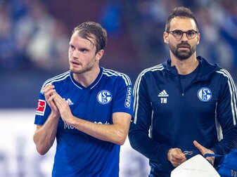 Verletzte sich im Spiel gegen Freiburg: Schalkes Thomas Ouwejan.