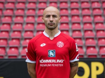 Der Mainzer Elkin Soto ist zurück im Mannschafftstraining - nach einem Jahr. Foto: Frank Rumpenhorst Der Mainzer Elkin Soto ist zurück im Mannschafftstraining - nach einem Jahr. Foto: Frank Rumpenhorst