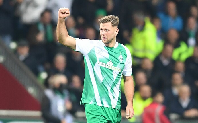 Werders Niclas Füllkrug jubelt über sein Tor zum 1:0.