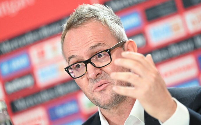 Der VfB-Vorstandsvorsitzende Alexander Wehrle will sich mit seinem Verein für eine bessere Krebs-Vorsorge einsetzen.