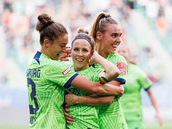Die Frauen vom VfL Wolfsburg feierten einen souveränen Sieg gegen Duisburg. Die Frauen vom VfL Wolfsburg feierten einen souveränen Sieg gegen Duisburg.