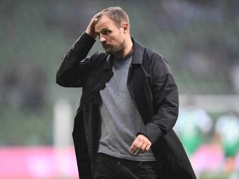 Der Mainzer Trainer Bo Svensson steht mit seinem Team nach zwei Niederlagen unter Druck. Der Mainzer Trainer Bo Svensson steht mit seinem Team nach zwei Niederlagen unter Druck.