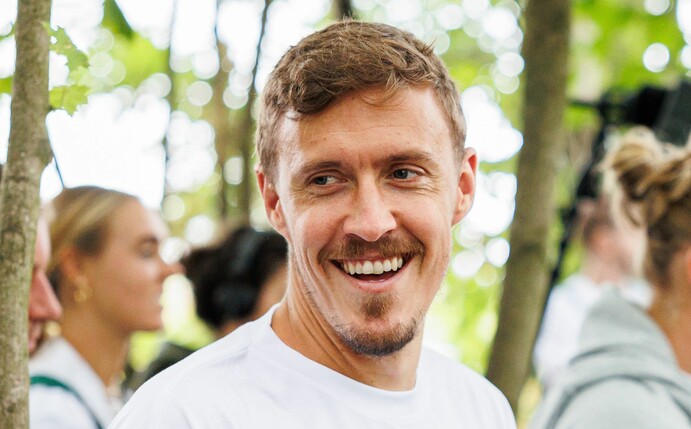 Kann nicht nur Fußball spielen: Fußballer Max Kruse hat bei einem großen Pokerturnier gewonnen.