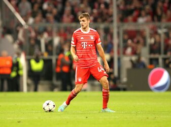 FC Bayern verlängert vorzeitig mit Stanisic FC Bayern verlängert vorzeitig mit Stanisic