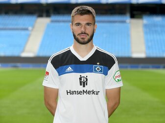 Gegen den Hamburger Spieler Mario Vuskovic leitet der DFB ein Verfahren ein. Gegen den Hamburger Spieler Mario Vuskovic leitet der DFB ein Verfahren ein.