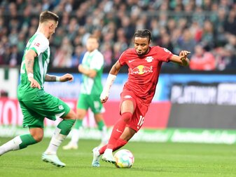 Gehört mit 12 Treffern zu den besten Schützen der Liga: Leipzigs Christopher Nkunku (r). Gehört mit 12 Treffern zu den besten Schützen der Liga: Leipzigs Christopher Nkunku (r).