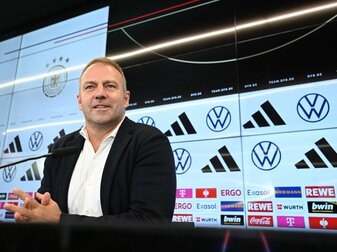 Erwartet seine WM-Spieler in Frankfurt: Bundestrainer Hansi Flick. Erwartet seine WM-Spieler in Frankfurt: Bundestrainer Hansi Flick.