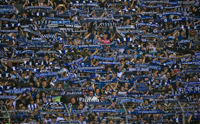 Bielefeld feiert Klos und verlässt direkte Abstiegsränge