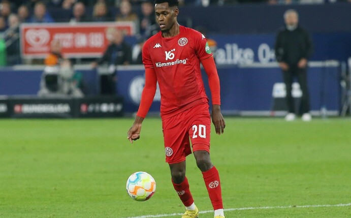 Bis 2026: Mainz verlängert mit Fernandes