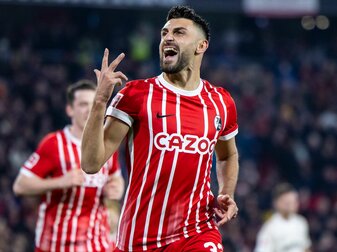 Freiburgs Vincenzo Grifo erzielte gegen Union einen Hattrick. Freiburgs Vincenzo Grifo erzielte gegen Union einen Hattrick.