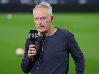 Streich kritisiert Fußballchefs Streich kritisiert Fußballchefs