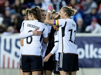 DFB-Frauen verlieren zweiten Härtetest beim Weltmeister USA DFB-Frauen verlieren zweiten Härtetest beim Weltmeister USA