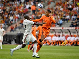 Das niederländische Team will WM-Trikots versteigern - für einen guten Zweck.