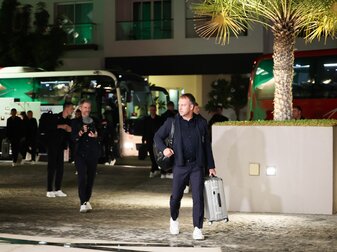 Im Oman gönnt Bundestrainer Hansi Flick seinen Spielern Zeit zum Eingewöhnen. Im Oman gönnt Bundestrainer Hansi Flick seinen Spielern Zeit zum Eingewöhnen.