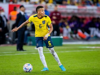 Wegen Byron Castillos Einsatz in der WM-Qualifikation hatte Ecuador gar der Ausschluss vom Turnier in Katar gedroht. Wegen Byron Castillos Einsatz in der WM-Qualifikation hatte Ecuador gar der Ausschluss vom Turnier in Katar gedroht.