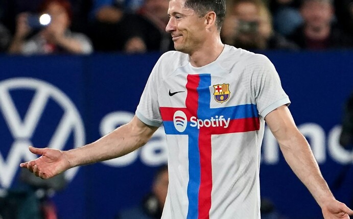 Lewandowski: Drei Spiele Sperre nach Platzverweis