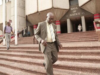 Auslieferung an die USA: Warner-Einspruch zurückgewiesen Auslieferung an die USA: Warner-Einspruch zurückgewiesen