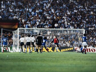 Zum WM-Start: ZDF zeigt Doku über Halbfinale 1982