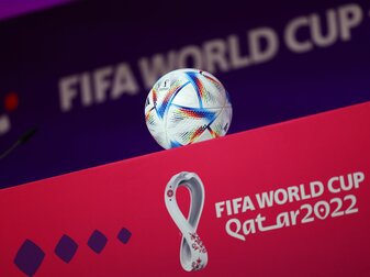 Die Fußball-WM findet in Katar statt. Die Fußball-WM findet in Katar statt.
