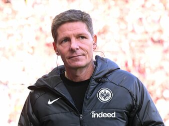 Musste mit seinem Team erneut eine Niederlage in Japan hinnehmen: Frankfurts Trainer Oliver Glasner. Musste mit seinem Team erneut eine Niederlage in Japan hinnehmen: Frankfurts Trainer Oliver Glasner.