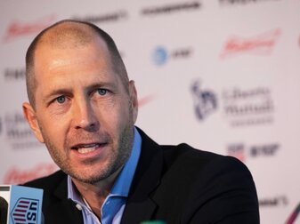 Gregg Berhalter, Trainer der Fußball-Nationalmannschaft der USA, spricht auf einer Pressekonferenz. Gregg Berhalter, Trainer der Fußball-Nationalmannschaft der USA, spricht auf einer Pressekonferenz.