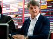 Es könne nicht der Anspruch des schwäbischen Fußball-Bundesligisten sein, nach Niederlagen gegen Spitzenteams wie zuletzt Borussia Dortmund (0:3) zufrieden zu sein, sagte Wahler in einem Interview der «Eßlinger Zeitung». «Und da bin ich einfach der