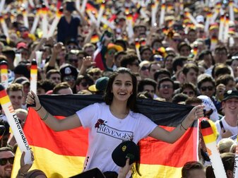 "One-Love"-Binde: Fans von Verbänden sehr enttäuscht "One-Love"-Binde: Fans von Verbänden sehr enttäuscht