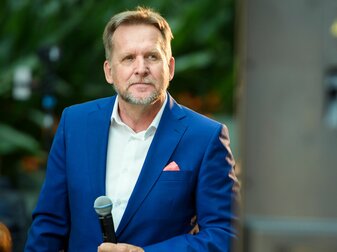 Sieht Spanien und Deutschland auf dem selben Level: Bernd Schuster. Sieht Spanien und Deutschland auf dem selben Level: Bernd Schuster.