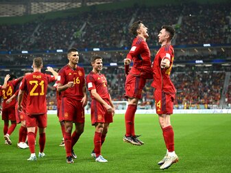 Torjubel bei den Spaniern, die 7:0 Costa Rica besiegten. Torjubel bei den Spaniern, die 7:0 Costa Rica besiegten.